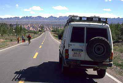 neue Teerstrasse nach Kashgar